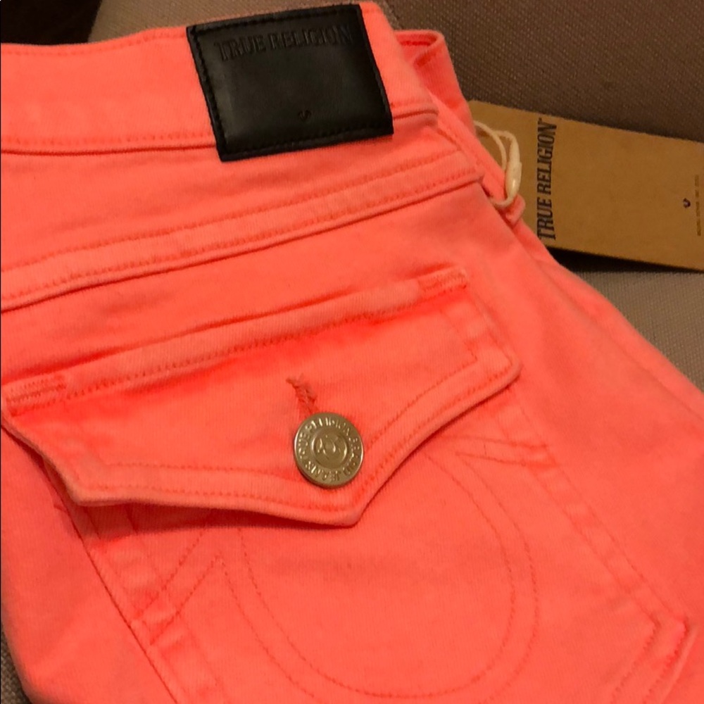 New True Religion peach size 26